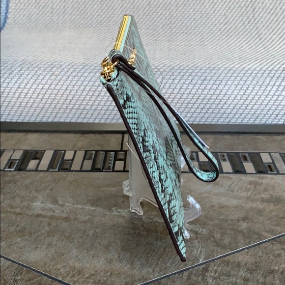 MICHAEL KORS JET SET TRAVEL XL ZIP CLUTCH WRISTLET - Picture 11 of 16